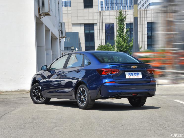 上汽通用雪佛兰 科鲁泽 2023款 1.3T 基本型 上汽通用雪佛兰 科鲁泽 2023款 1.3T 基本型