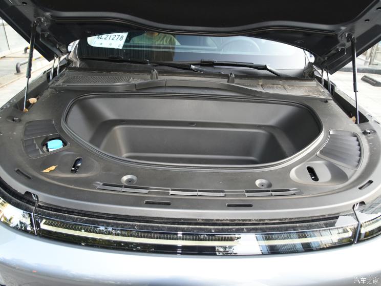 小鹏汽车 小鹏G9 2022款 四驱基本型 小鹏汽车 小鹏G9 2022款 四驱基本型