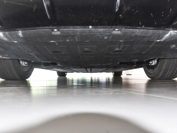 零跑汽车 零跑C01 2022款 四驱双电机高性能版 零跑汽车 零跑C01 2022款 四驱双电机高性能版