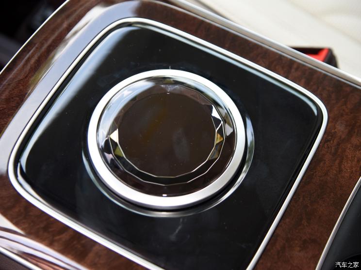 一汽红旗 红旗HQ9 2022款 2.0T 基本型 一汽红旗 红旗HQ9 2022款 2.0T 基本型