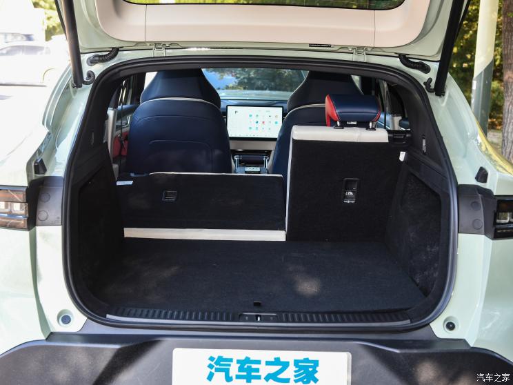 爱驰汽车 爱驰U6 2022款 PLAY 爱驰汽车 爱驰U6 2022款 PLAY