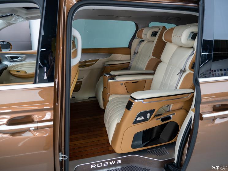 联合改装 iMAX8全家版 2023款 2.0T 全家挚爱版 联合改装 iMAX8全家版 2023款 2.0T 全家挚爱版