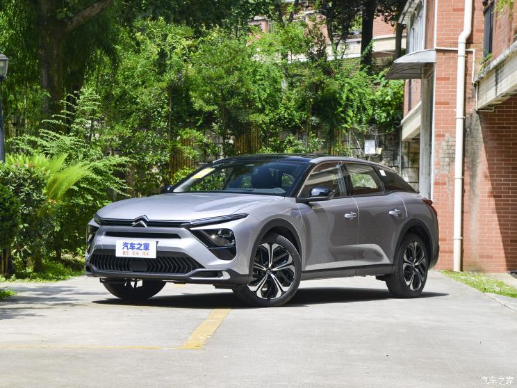 东风雪铁龙 凡尔赛C5 X 2022款 1.6T FM版 东风雪铁龙 凡尔赛C5 X 2022款 1.6T FM版