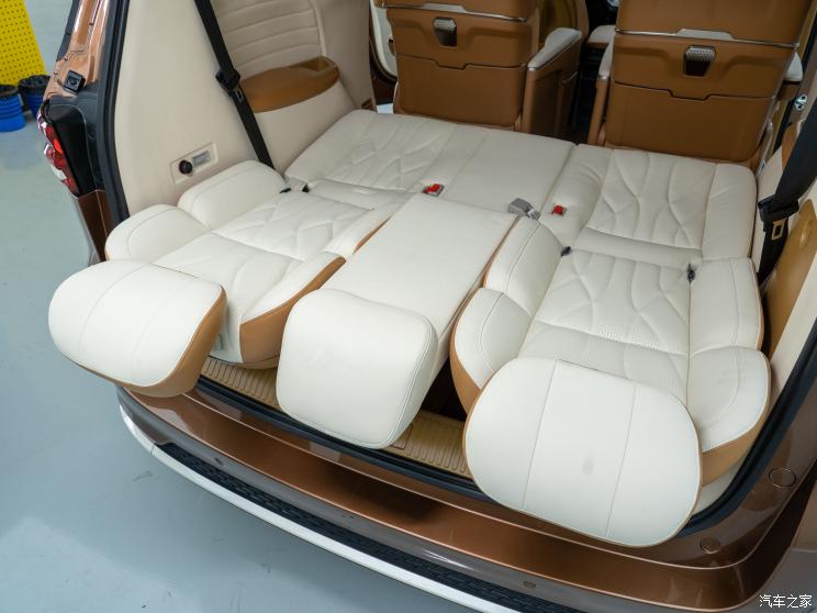 联合改装 iMAX8全家版 2023款 2.0T 全家挚爱版 联合改装 iMAX8全家版 2023款 2.0T 全家挚爱版