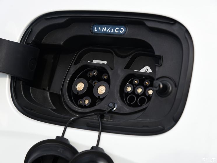 领克 领克09新能源 2023款 2.0TD EM-P 远航版PM 七座 领克 领克09新能源 2023款 2.0TD EM-P 远航版PM 七座