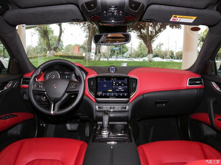 玛莎拉蒂 Ghibli 2022款 2.0T GT锋芒版 玛莎拉蒂 Ghibli 2022款 2.0T GT锋芒版