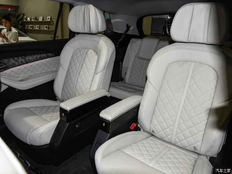 上汽奥迪 奥迪Q6 2022款 50 TFSI quattro 行云型 羽林套装 上汽奥迪 奥迪Q6 2022款 50 TFSI quattro 行云型 羽林套装