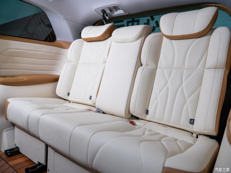 联合改装 iMAX8全家版 2023款 2.0T 全家挚爱版 联合改装 iMAX8全家版 2023款 2.0T 全家挚爱版