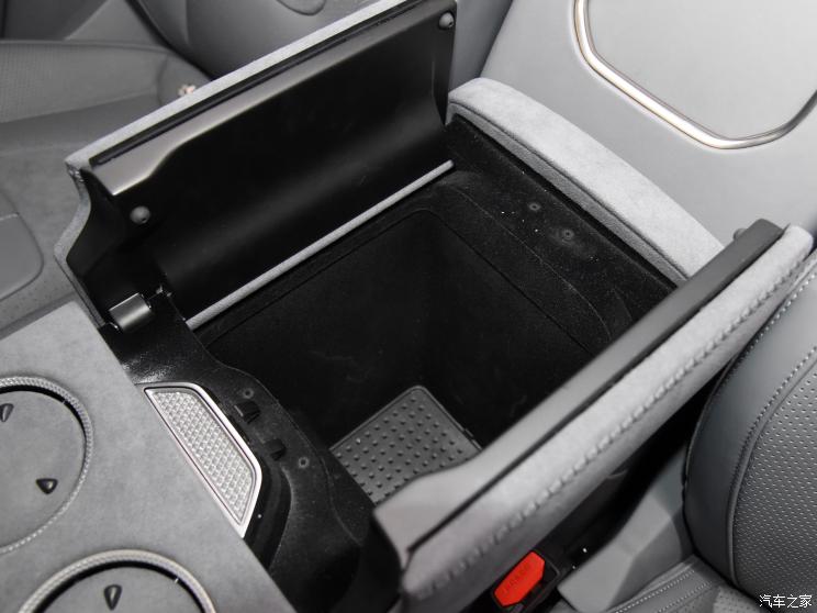 路特斯 ELETRE 2023款 R+ 路特斯 ELETRE 2023款 R+