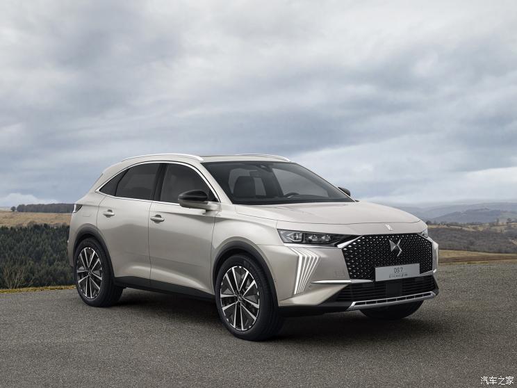 DS(进口) DS 7新能源(海外) 2023款 Crossback E-Tense 4x4 360 DS(进口) DS 7新能源(海外) 2023款 Crossback E-Tense 4x4 360
