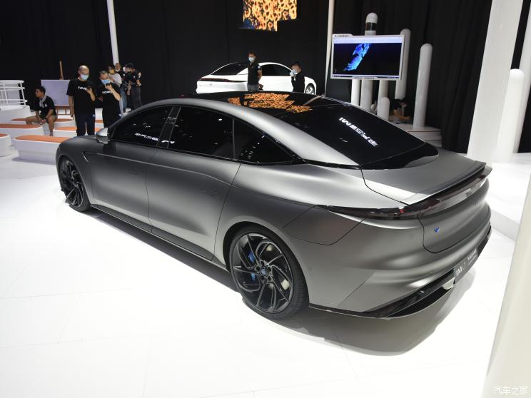 智己汽车 智己L7 2022款 性能版 智己汽车 智己L7 2022款 性能版