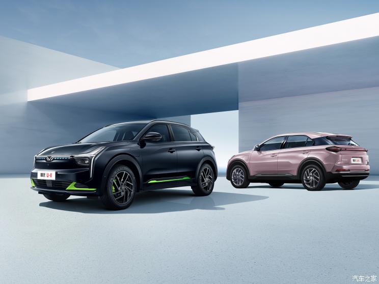 合众汽车 哪吒U 2023款 哪吒U-Ⅱ 高配版 三元锂 合众汽车 哪吒U 2023款 哪吒U-Ⅱ 高配版 三元锂