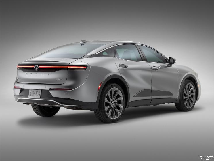 丰田(进口) 皇冠(进口) 2022款 Crossover Limited AWD 美国版 丰田(进口) 皇冠(进口) 2022款 Crossover Limited AWD 美国版