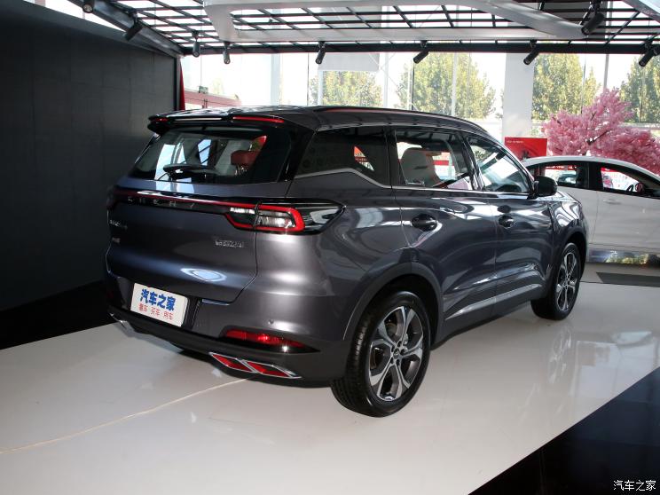 奇瑞汽车 瑞虎7 PLUS 2023款 1.6TGDI DCT高配型 奇瑞汽车 瑞虎7 PLUS 2023款 1.6TGDI DCT高配型