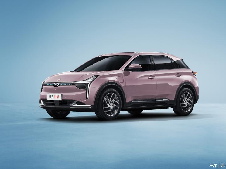 合众汽车 哪吒U 2023款 哪吒U-Ⅱ 高配版 三元锂 合众汽车 哪吒U 2023款 哪吒U-Ⅱ 高配版 三元锂