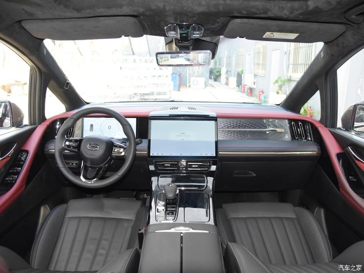 广汽乘用车 传祺M8 2024款 双擎系列 2.0TM 高配版 广汽乘用车 传祺M8 2024款 双擎系列 2.0TM 高配版