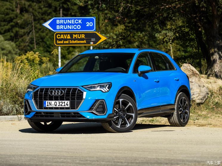 奥迪(进口) 奥迪Q3(进口) 2019款 基本型 奥迪(进口) 奥迪Q3(进口) 2019款 基本型