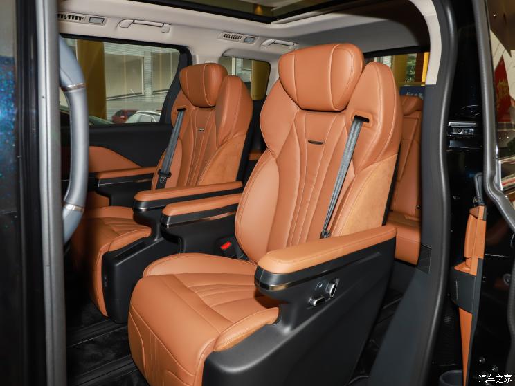 一汽红旗 红旗HQ9 2023款 2.0T 智联旗韵版 一汽红旗 红旗HQ9 2023款 2.0T 智联旗韵版