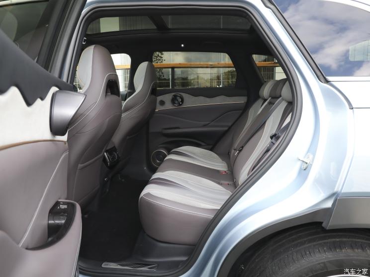 比亚迪 护卫舰07 2023款 DM-i 高配版 比亚迪 护卫舰07 2023款 DM-i 高配版