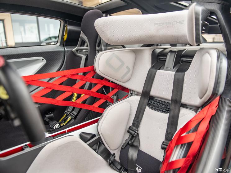 保时捷 Mission R 2021款 基本型 保时捷 Mission R 2021款 基本型