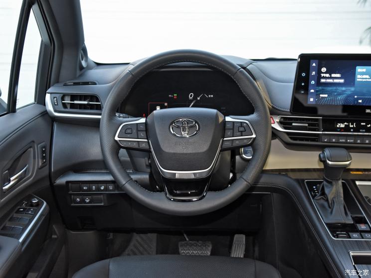 一汽丰田 格瑞维亚 2022款 2.5L混动 旗舰版 一汽丰田 格瑞维亚 2022款 2.5L混动 旗舰版