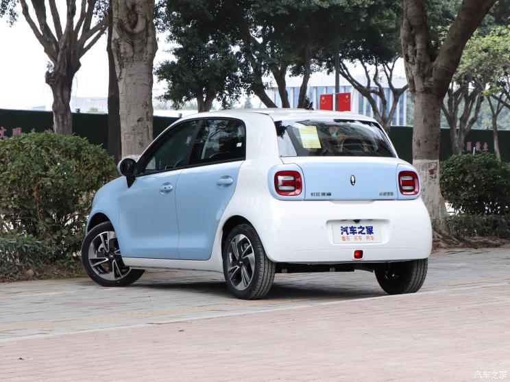 长城汽车 欧拉黑猫 2022款 351km 舒适型 磷酸铁锂 长城汽车 欧拉黑猫 2022款 351km 舒适型 磷酸铁锂