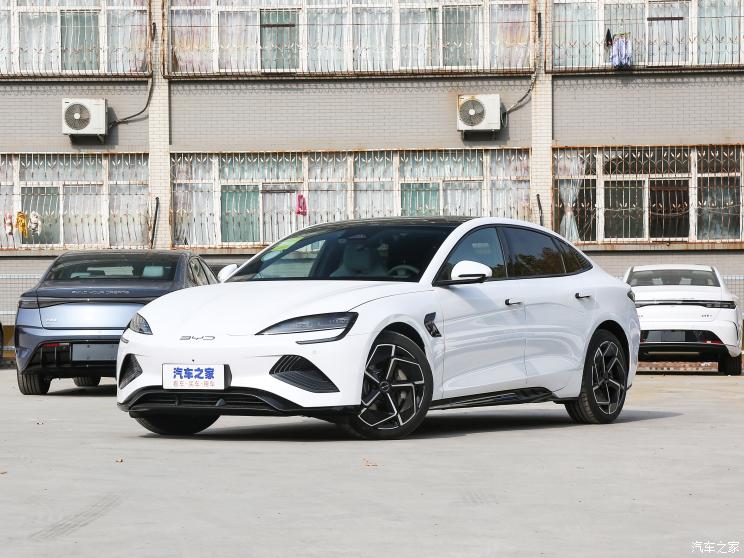 比亚迪 海豹 2022款 700km 长续航后驱版 比亚迪 海豹 2022款 700km 长续航后驱版