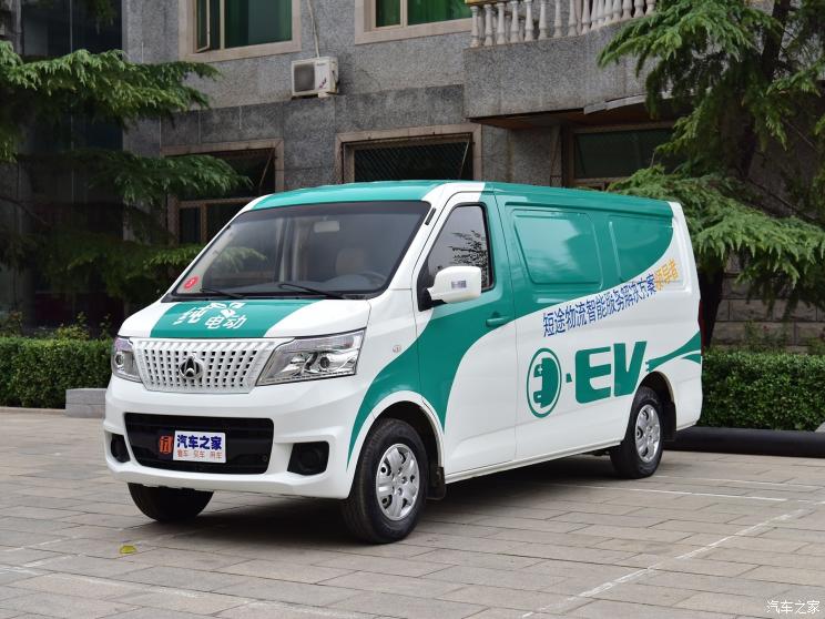 长安凯程 长安睿行EM80 2022款 平顶背掀门7座41.86kWh 长安凯程 长安睿行EM80 2022款 平顶背掀门7座41.86kWh