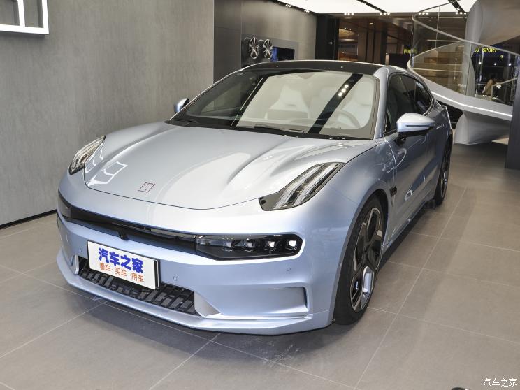 极氪 ZEEKR 001 2022款 超长续航双电机 YOU版 极氪 ZEEKR 001 2022款 超长续航双电机 YOU版