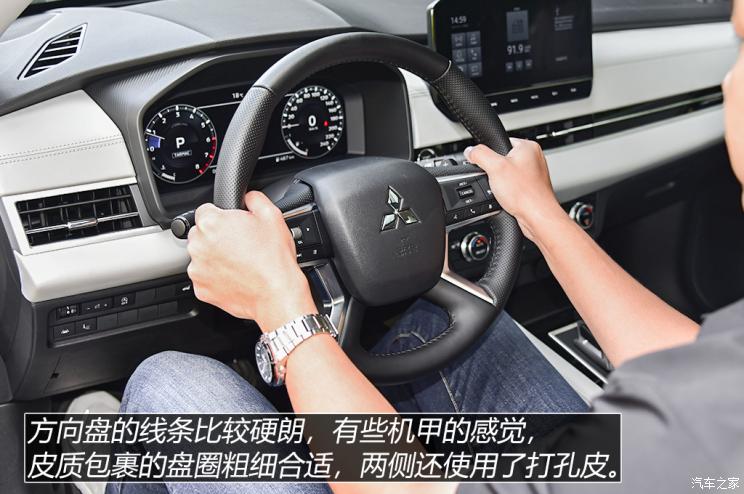 广汽三菱 欧蓝德 2022款 1.5T CVT四驱高配版 7座 广汽三菱 欧蓝德 2022款 1.5T CVT四驱高配版 7座