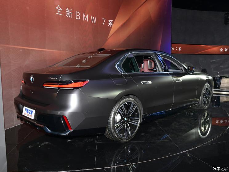宝马(进口) 宝马7系 2023款 740Li M运动套装 宝马(进口) 宝马7系 2023款 740Li M运动套装