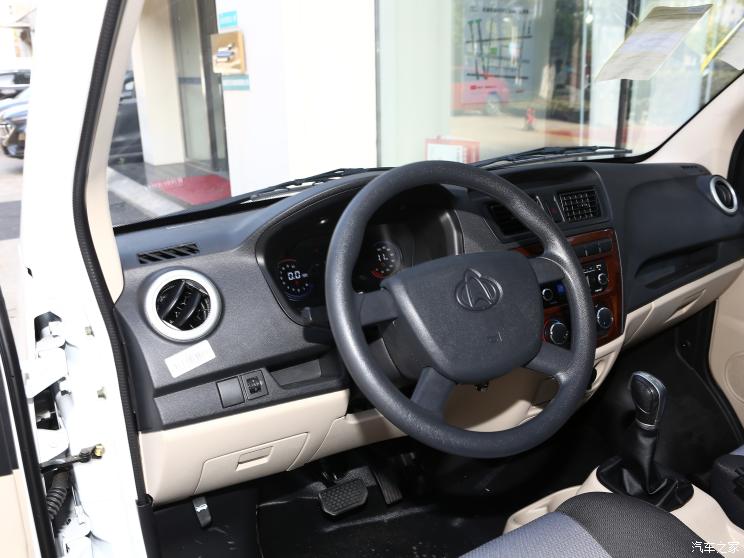 长安凯程 长安睿行EM80 2022款 平顶对开门2座60kW 长安凯程 长安睿行EM80 2022款 平顶对开门2座60kW