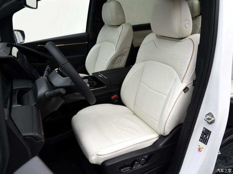 广汽乘用车 传祺M8 2023款 宗师系列 400T 自动旗舰 广汽乘用车 传祺M8 2023款 宗师系列 400T 自动旗舰