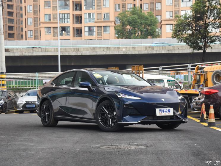 长安深蓝 长安深蓝SL03 2022款 1.5L 1200增程版 长安深蓝 长安深蓝SL03 2022款 1.5L 1200增程版