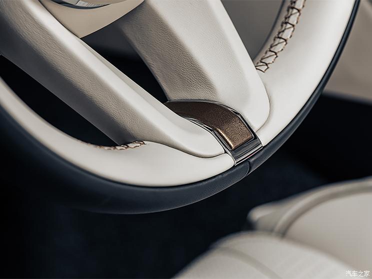 宾利 飞驰插电混动 2022款 Hybrid The Surgeon 宾利 飞驰插电混动 2022款 Hybrid The Surgeon