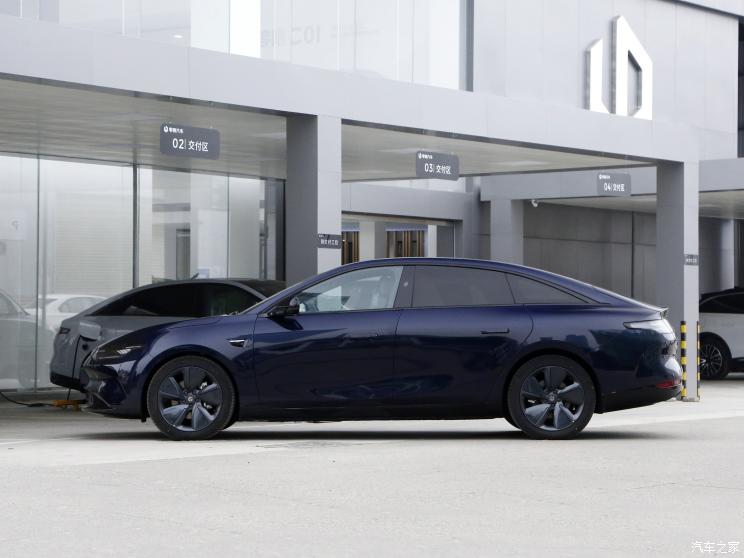 零跑汽车 零跑C01 2022款 后驱长续航版 零跑汽车 零跑C01 2022款 后驱长续航版