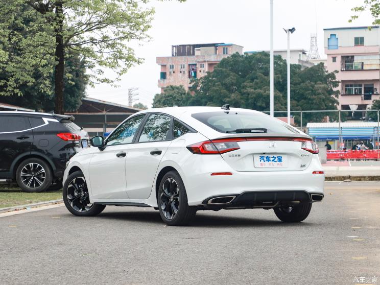 东风本田 思域 2023款 HATCHBACK 240TURBO CVT低配版 东风本田 思域 2023款 HATCHBACK 240TURBO CVT低配版