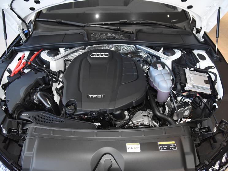 一汽奥迪 奥迪A4L 2023款 40 TFSI 时尚动感型 一汽奥迪 奥迪A4L 2023款 40 TFSI 时尚动感型