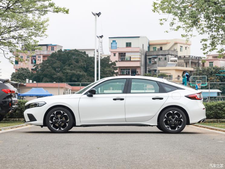 东风本田 思域 2023款 HATCHBACK 240TURBO CVT低配版 东风本田 思域 2023款 HATCHBACK 240TURBO CVT低配版