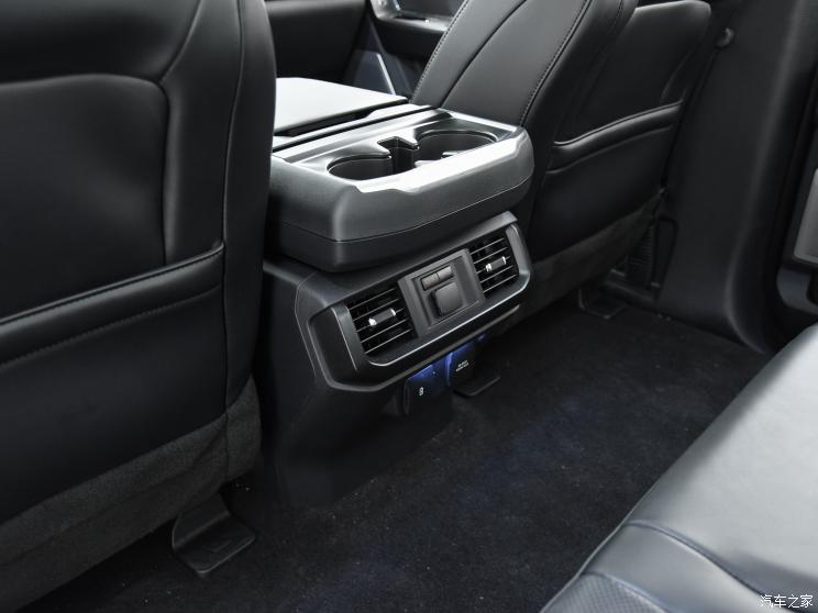 福特(进口) 福特F-150 2022款 3.5T 猛禽 福特(进口) 福特F-150 2022款 3.5T 猛禽