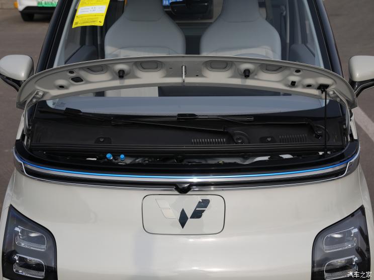 上汽通用五菱 五菱晴空 2023款 两座-进阶版 上汽通用五菱 五菱晴空 2023款 两座-进阶版