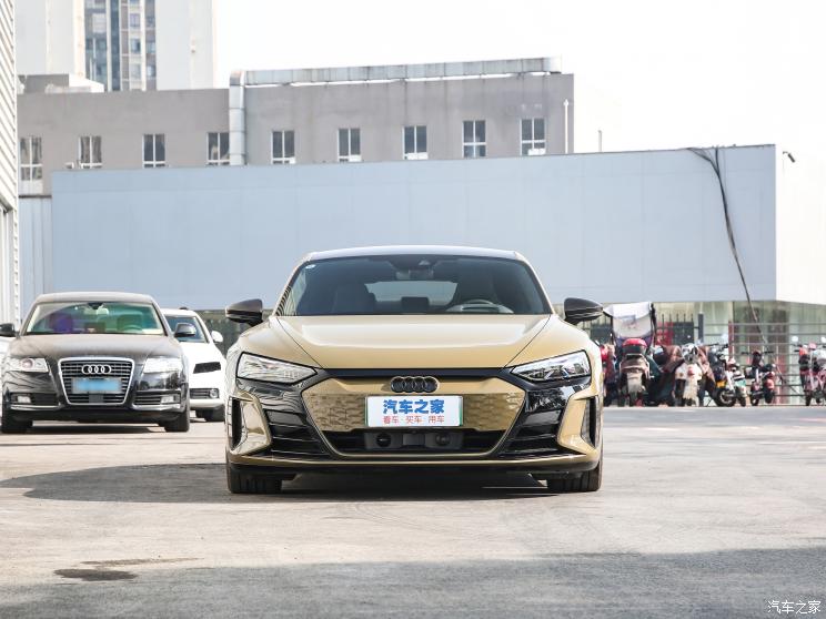 Audi Sport 奥迪RS e-tron GT 2023款 基本型 Audi Sport 奥迪RS e-tron GT 2023款 基本型
