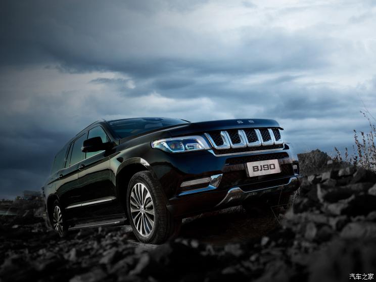 北京越野 北京BJ90 2023款 3.0T 山河经典版 北京越野 北京BJ90 2023款 3.0T 山河经典版