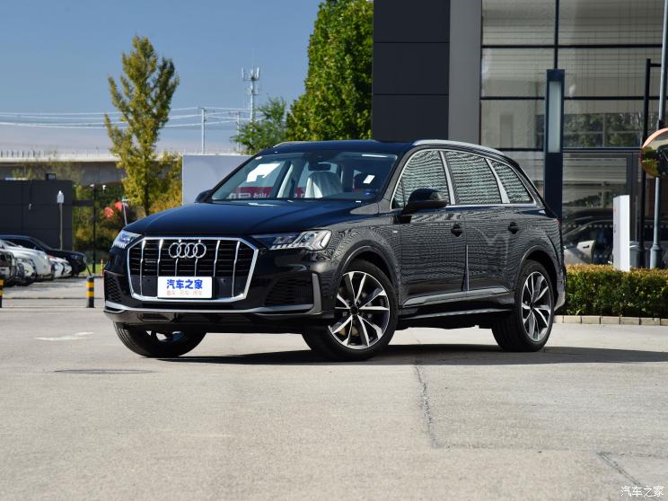 奥迪(进口) 奥迪Q7 2022款 55 TFSI quattro S line运动型 奥迪(进口) 奥迪Q7 2022款 55 TFSI quattro S line运动型