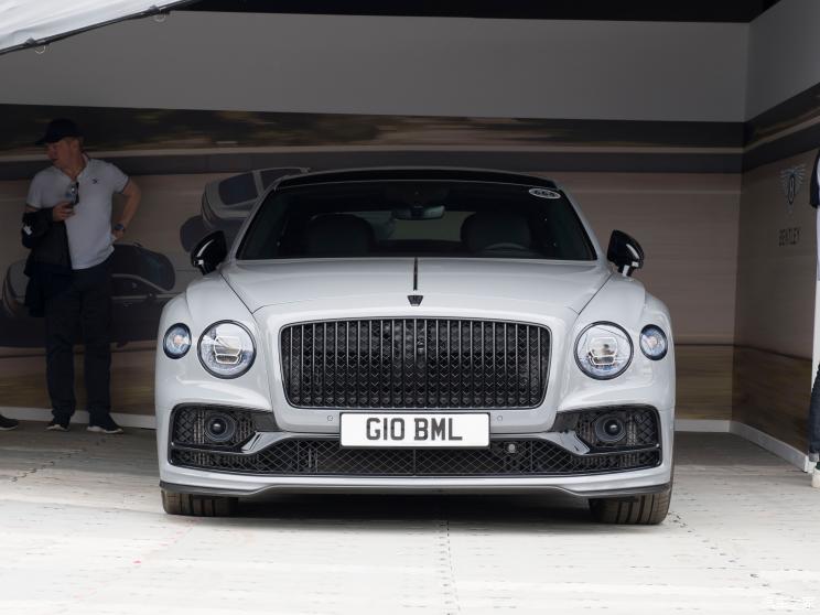 宾利 飞驰 2022款 4.0T V8 S 宾利 飞驰 2022款 4.0T V8 S