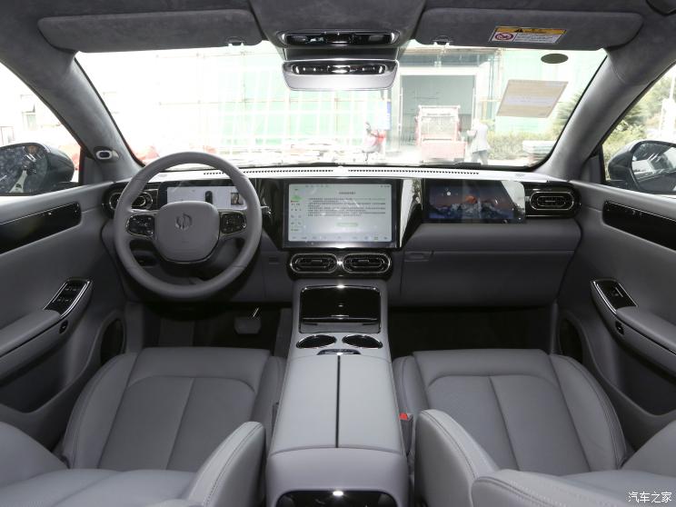 零跑汽车 零跑C01 2022款 后驱长续航版 零跑汽车 零跑C01 2022款 后驱长续航版