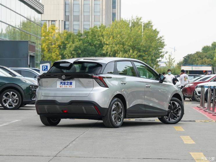 上汽集团 MG MULAN 2022款 425km 豪华版