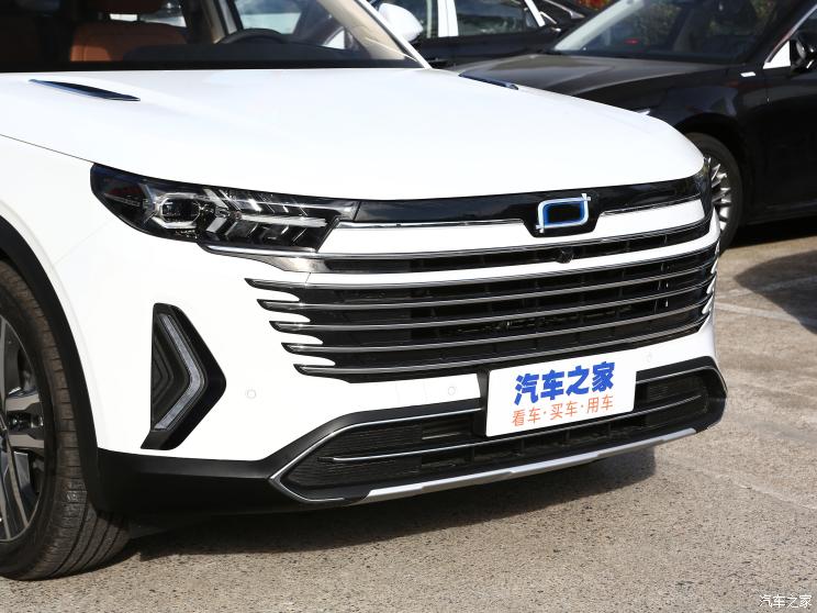 一汽奔腾 奔腾T99 2023款 20TD 自动尊享型（6AT）