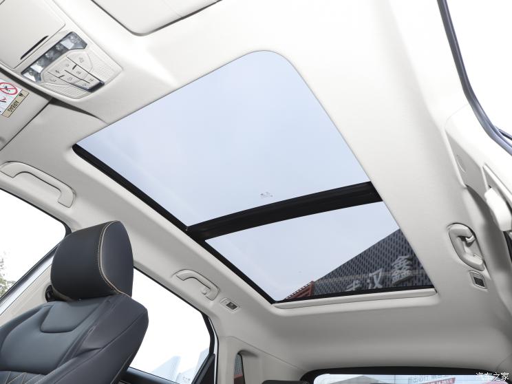 一汽奔腾 奔腾T77 2023款 280 TID 自动豪华型