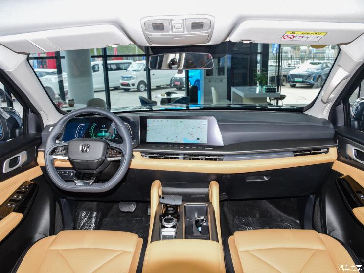 长安汽车 长安览拓者 2023款 2.0T自动两驱汽油领航型标箱 长安汽车 长安览拓者 2023款 2.0T自动两驱汽油领航型标箱